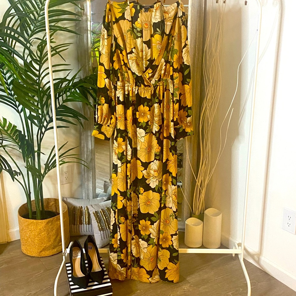 YELLOW FLORAL SPLIT FRONT MAXI DRESS